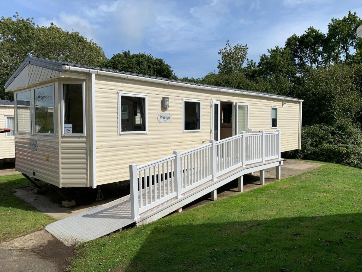 Accessible Wheelchair Friendly Caravan, Lg24, Shanklin, Isle Of Wight Exterior photo